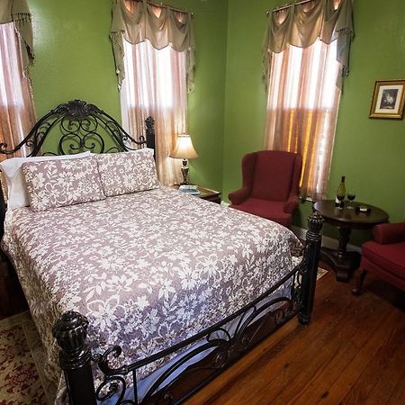 White Oak Manor Bed And Breakfast (Adults Only) Jefferson ภายนอก รูปภาพ